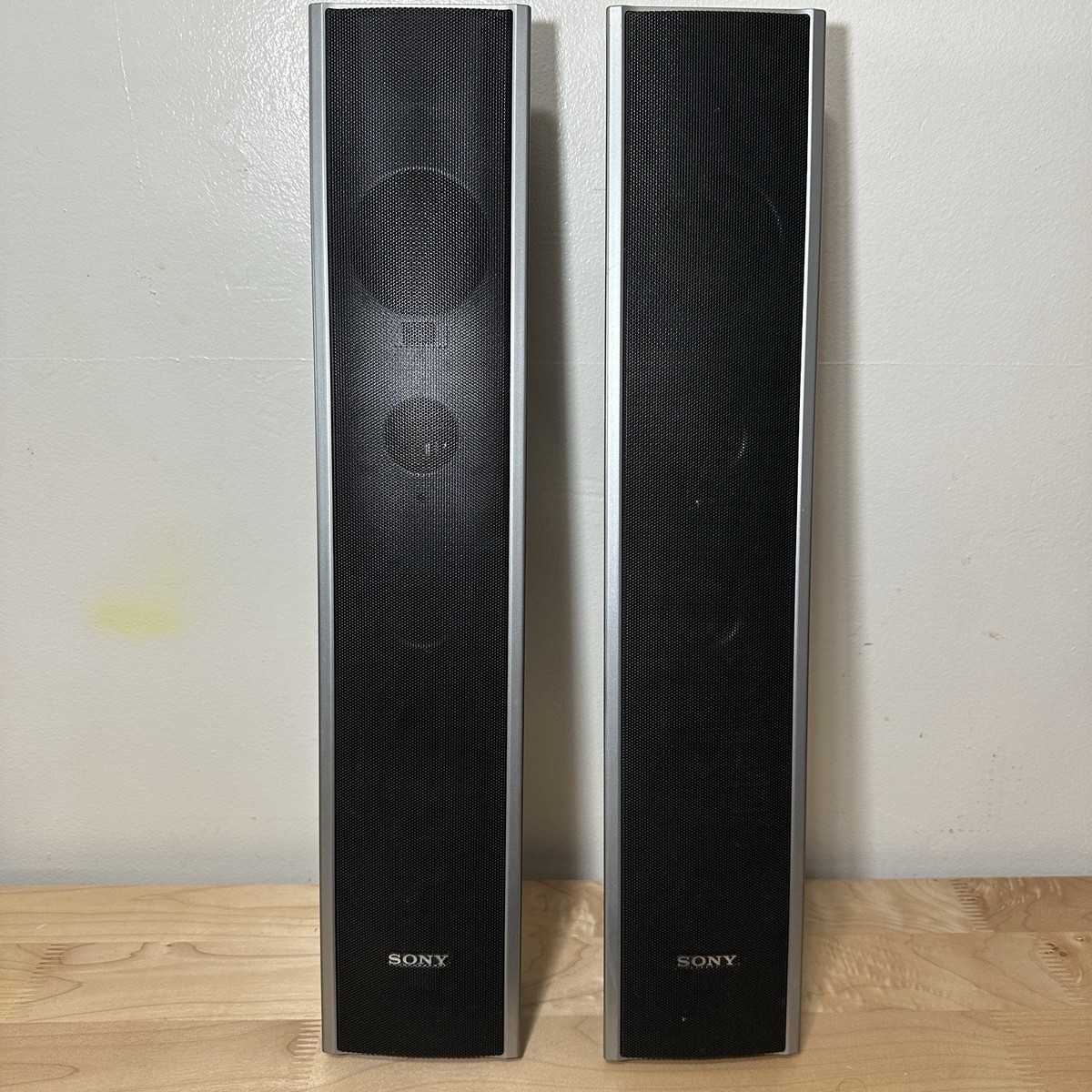 Lot of 3 SONY Speakers 2X SS-TS82 Tower Speakers And 1X SS-CT80 No