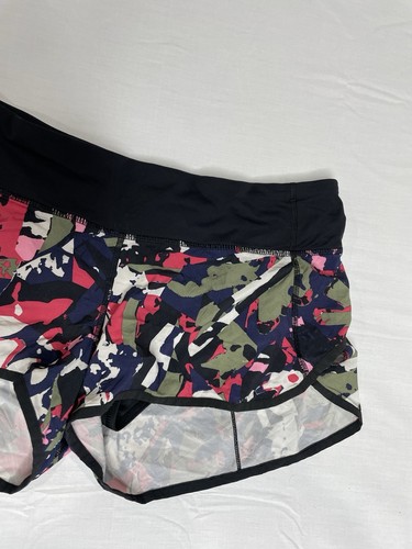 Lululemon Shorts Womens 8 Lightweight Booty Gym Running 2” - Picture 8 of 11