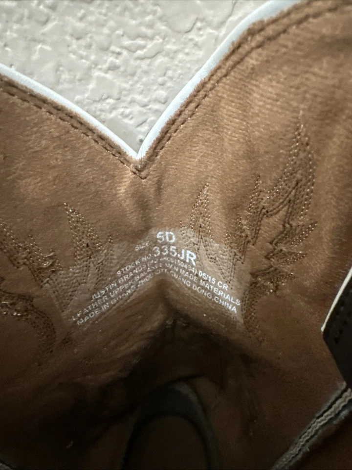 Botas Western Core Puntera Cuadrada Bowline Estilo Justin 335JR para Niños Talla 5D -Niños Grandes Foto 2 de 4