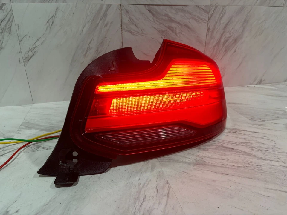 2018-2019 BMW 230I M240I M2 OUTER TAILLIGHT OEM RIGHT PASSENGER SIDE LED 7420994 - Image 4 of 4