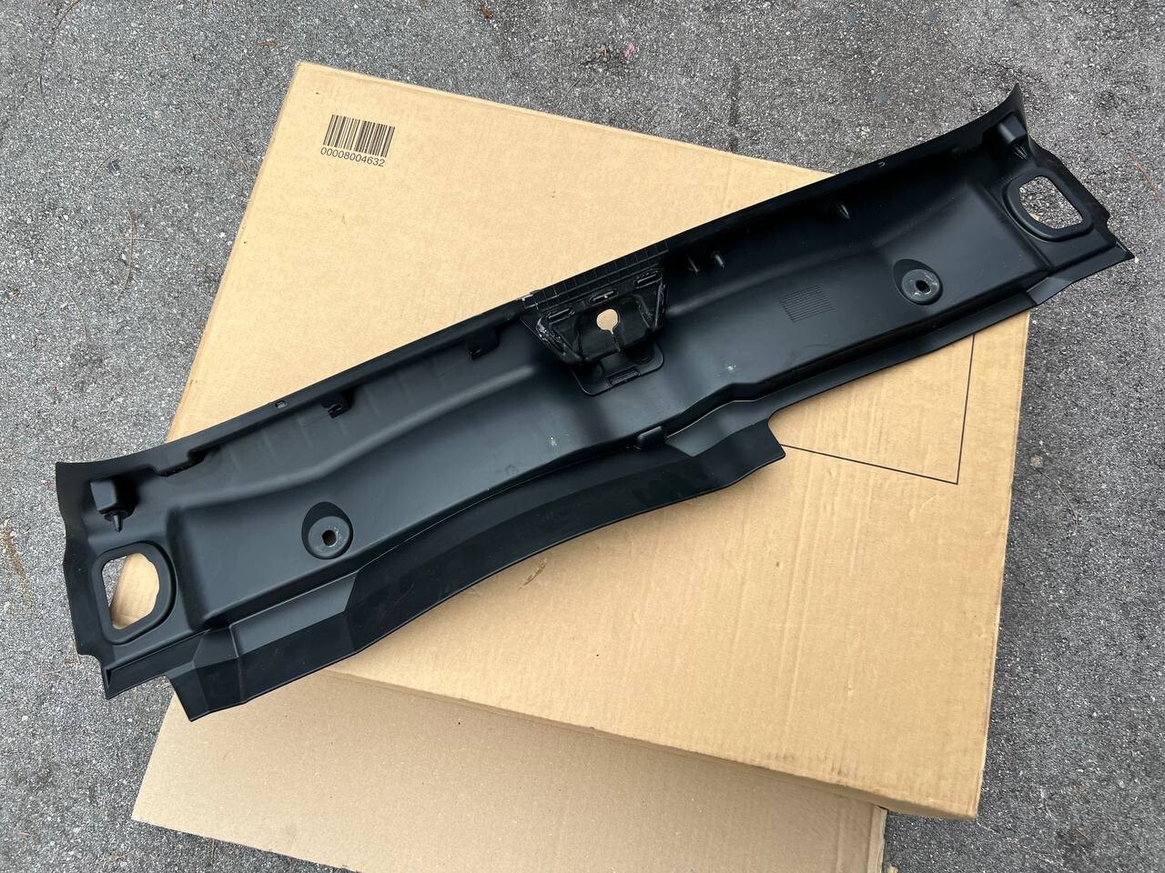 Maserati Ghibli 2017 REAR Scuff plate P/N 6700114150