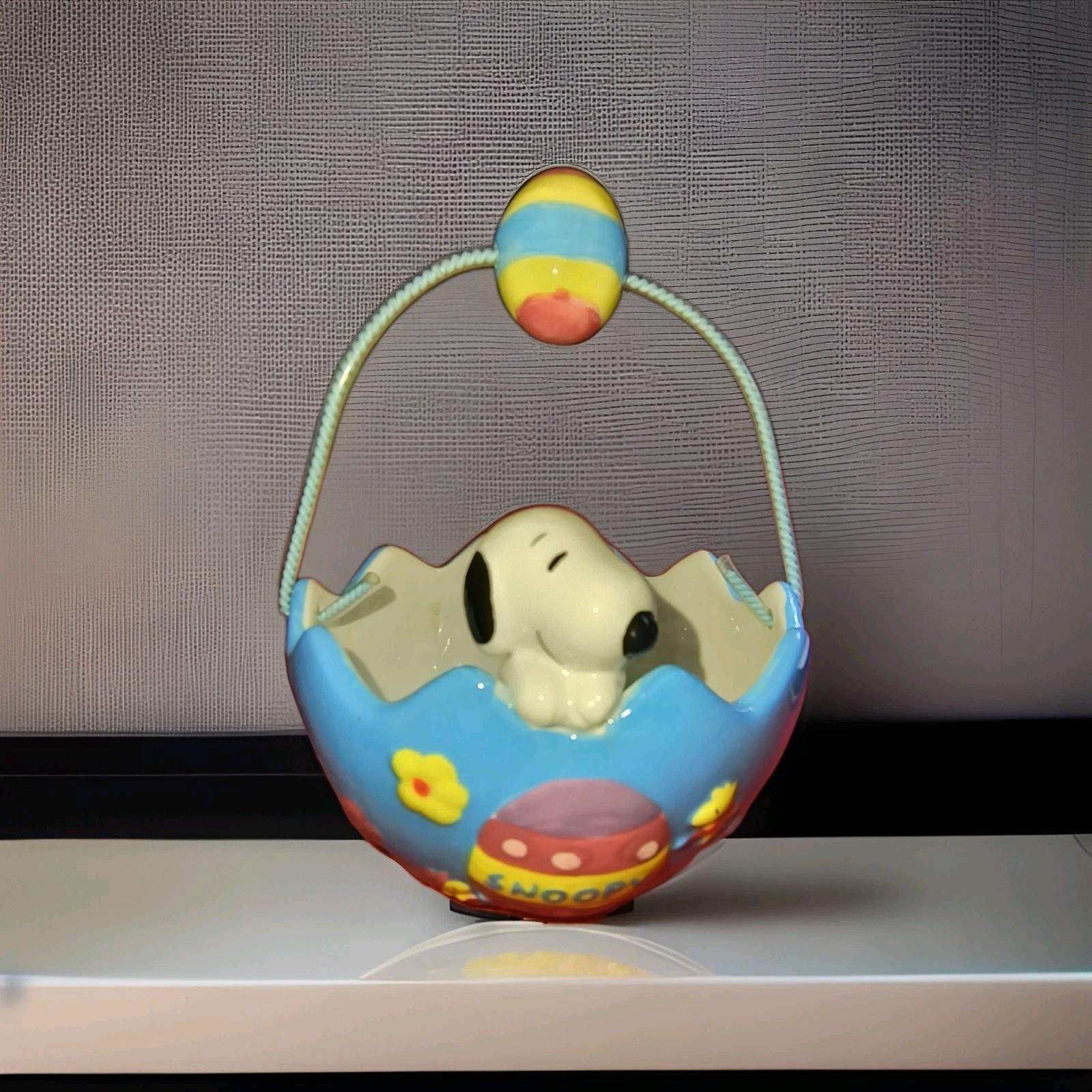 2001 Galerie Peanuts Snoopy & Woodstock Easter Egg Candy Dish Blue Bowl w/Handle