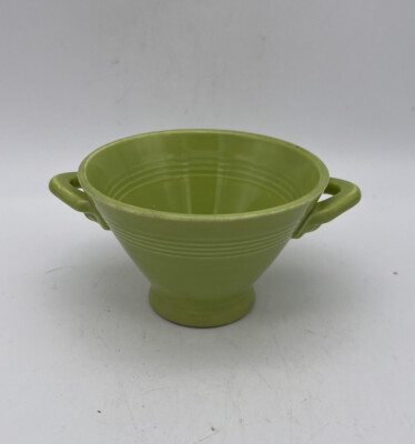 Harlequin Fiesta Chartreuse Sugar Bowl Vintage HLC Homer Laughlin  Fiestaware USA
