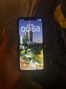 iPhone 11, Schwarz, 128 GB
