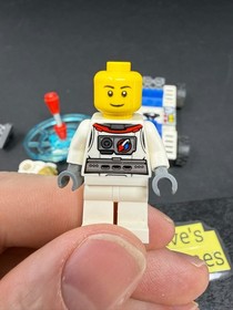 LEGO- city 30315- Space Utility Vehicle - COMPLETE