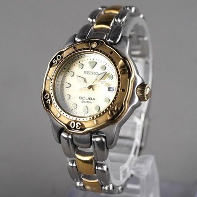 SEIKO SCUBA 1993 7N85-0070 200m Women's Watch 30mm Diver Vintage