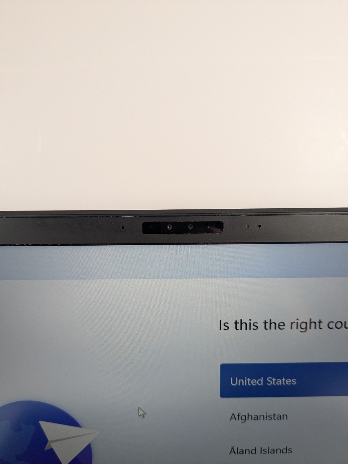 Lenovo ThinkPad X1 Carbon 6th Gen, 14-Inch Laptop, with Intel Core i7-8650U, 1 TB NVMe (Non-Volatile Memory Express), Windows 11 Pro