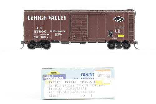 Coche de carga Athearn Blue Box escala HO Lehigh Valley LV #62990 40' puerta única | Condition: Used