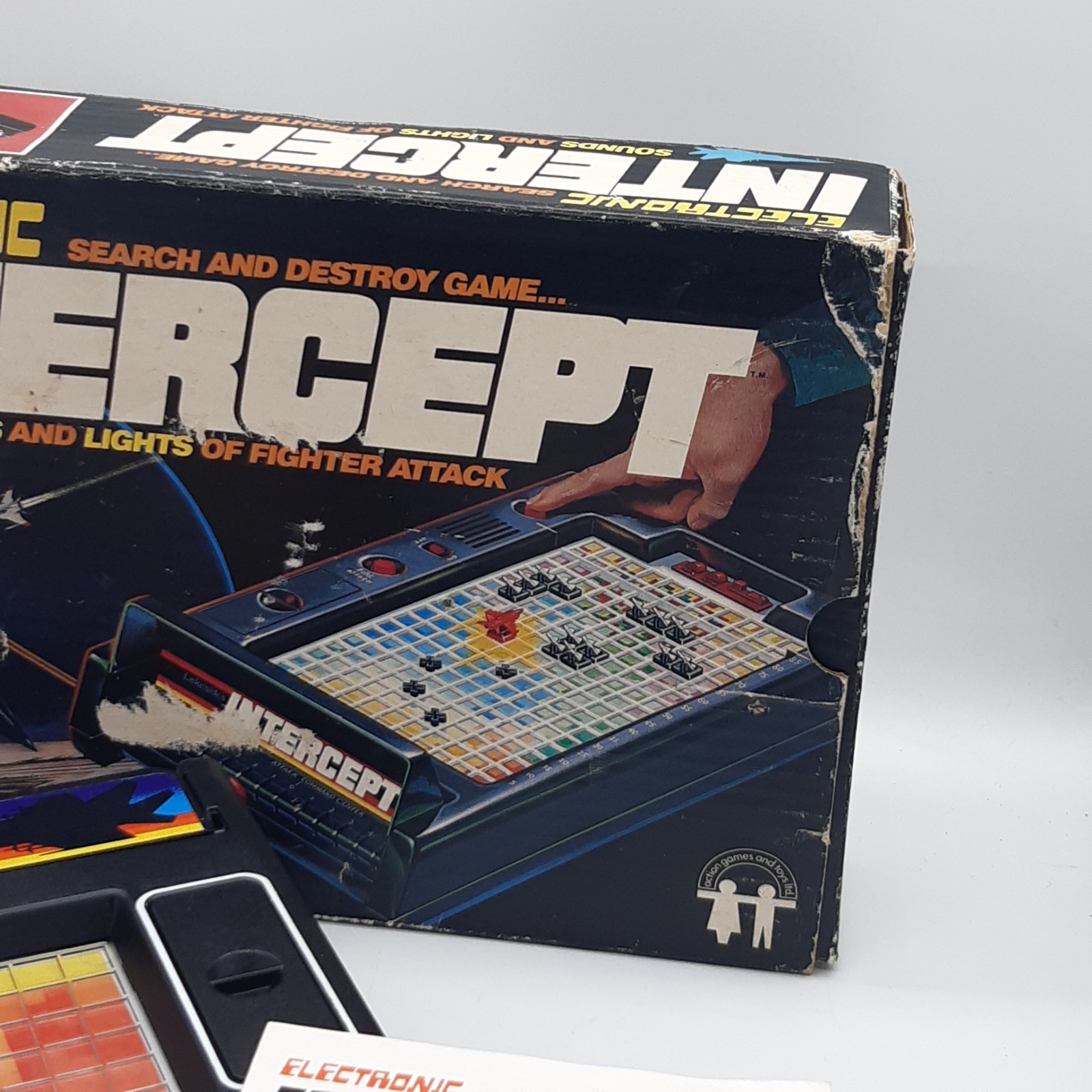 Vintage 1978 Lakeside Electronic Intercept Board Game Search Destroy image 3