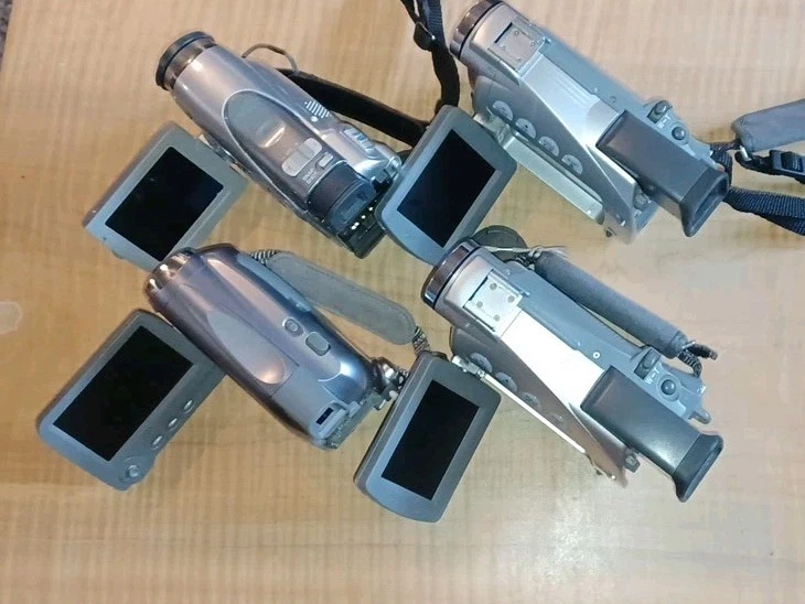 4 - Mini DV Camcorders - Image 3 of 4