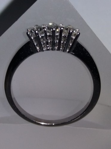 ANELLO TRILOGY ORO BIANCO 18 KT CON DIAMANTI NATURALI TAGLIO BRILLANTE - Foto 4 di 5
