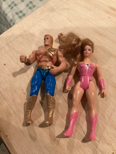 Lot Of 2 VIntage THE NEW ADVENTURES OF HE-MAN figure He-Man And Shira