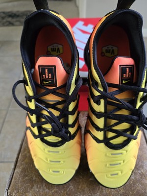 black sunset vapormax