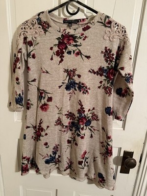 Ladies/Juniors Floral Dress Size XS 3/4 Sleeves EUC