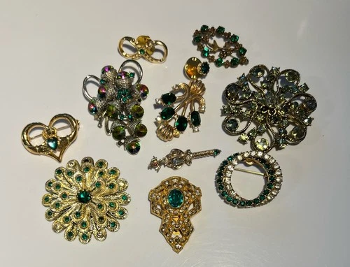 Vintage Emerald Green Rhinestone Brooch Lot 11 Pc Gold Tone Pin Costume Jewelry