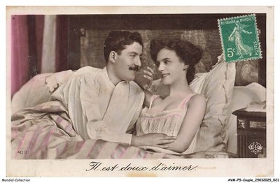 AVMP5-0368-PAAR - ES IST SÜSS ZU LIEBEN - EIN MANN UND SEINE FRAU AUF EINEM BETT