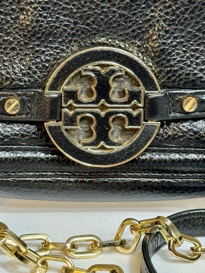 😎😎😎TORY BURCH Classic Black PEBBLED LTR AMANDA Mini Xbody PHONE WALLET Bag - Image 2 of 4