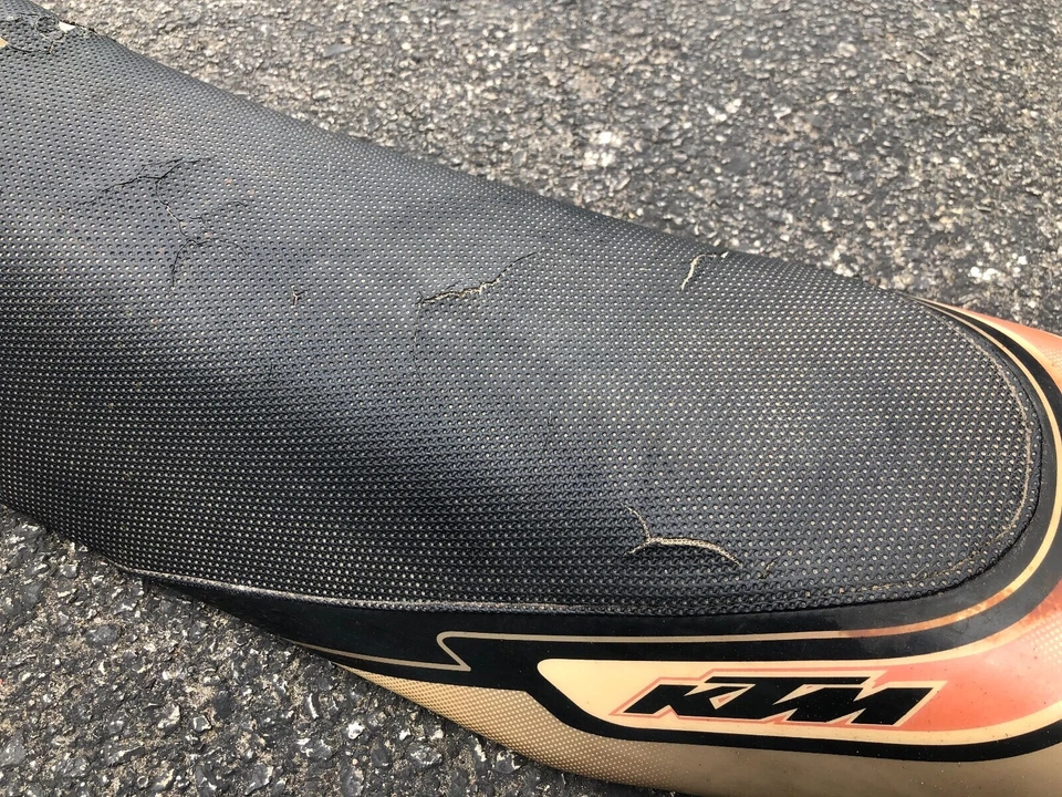 Asiento KTM 125 SX 1999 asiento negro asiento de sillín OEM Foto 3 de 4