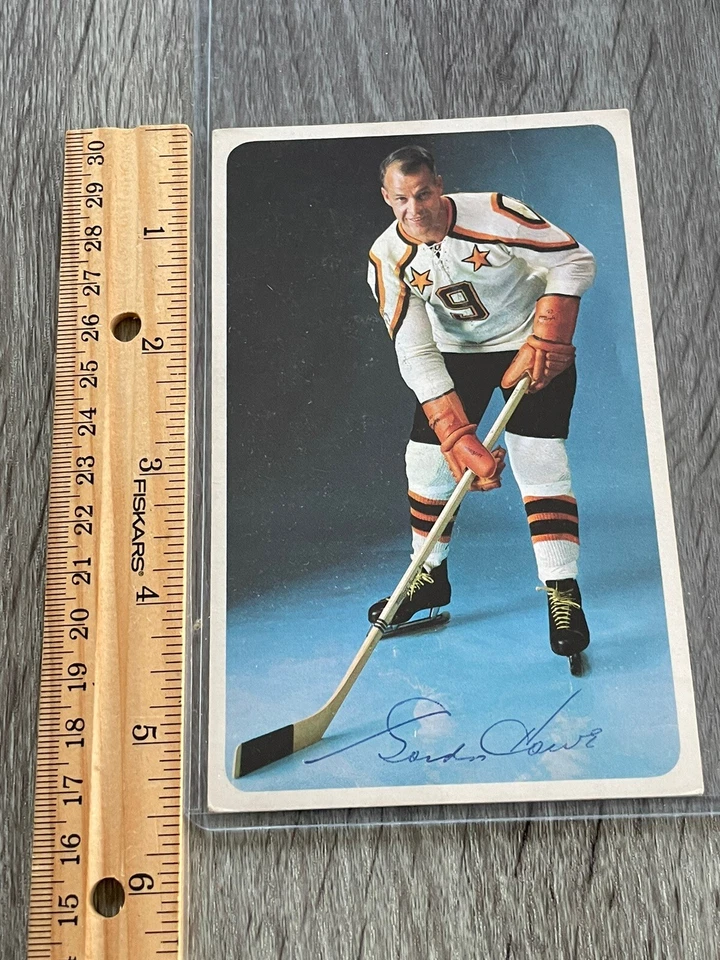 🔥 Gordie Howe • Eaton's Sports Equipment • Auto Autograph Signed Card • - Image 4 of 4