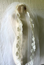 Vintage 1950's Ivory Lace Trimmed Pillbox Hat 2 Tiered Netted Bridal Veil