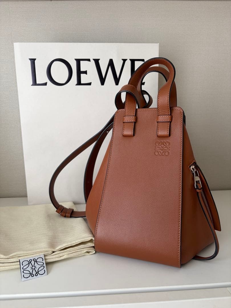 [Extremely Good Condition] LOEWE Hammock Small Tan - image 5