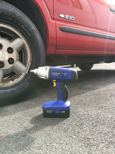Cordless Impact Wrench 