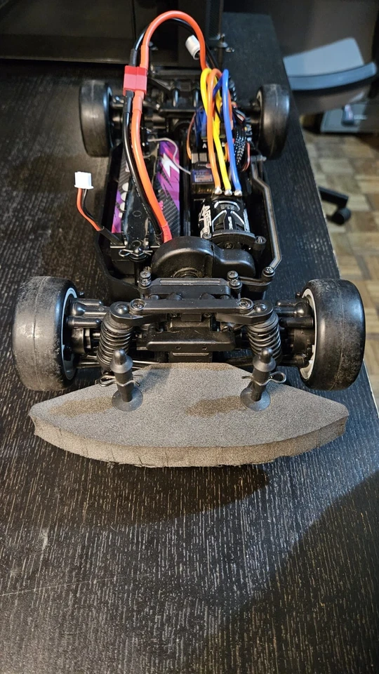 Macchina radiocomandata 1/10 Brushless con Telaio HPI Racing - Immagine 3 di 4