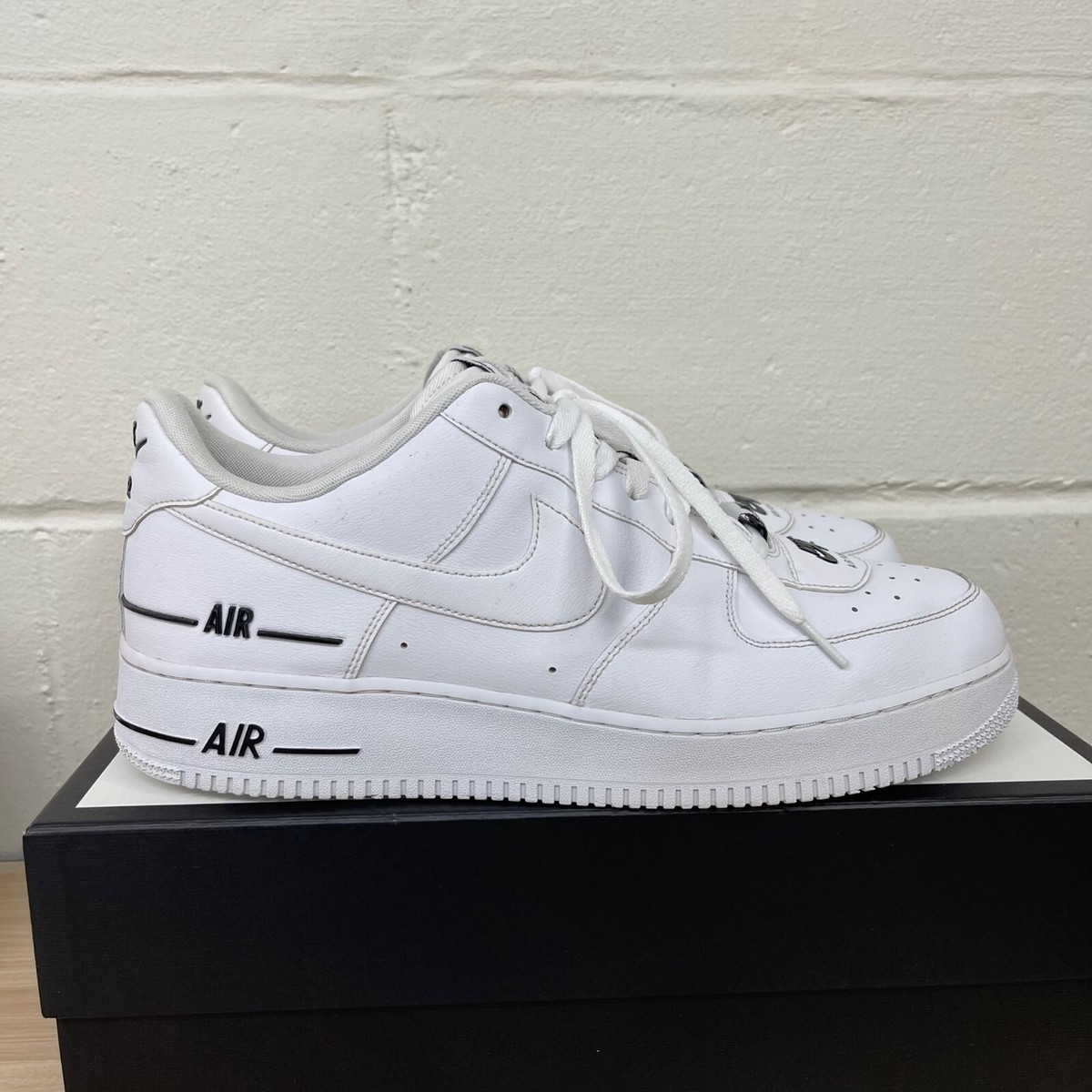 air force 1 white black logo