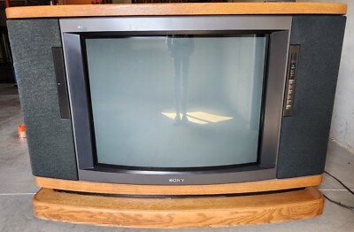 Vintage 1989 Sony Trinitron Television TV Console Solid Oak Wood