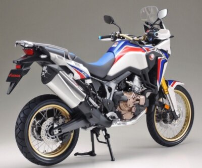 Tamiya 16042 1/6 Scale Model Motorcycle Kit Honda CRF1000L Africa