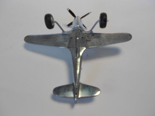 Hubley Curtis P-40 Warhawk, modified - Picture 4 of 5