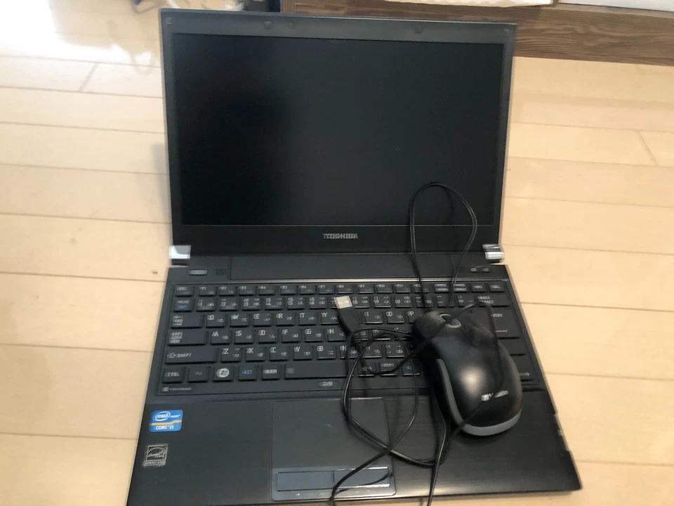 DynaBook TOSHIBA Tecra Windows 10 6100U 128G/SSD 4G HKK02 SSD 128GB Foto 2 de 4