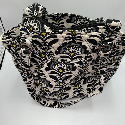 Vera Bradley Quilted And White Floral  Fanfare  Pattern Set