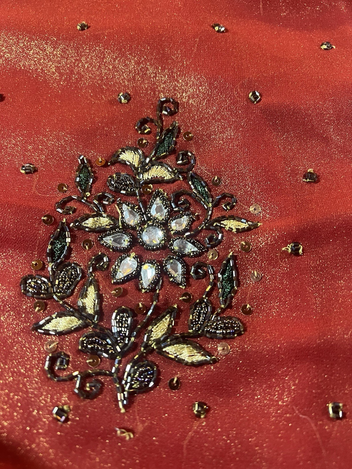 Hand Embroidered Thread Sari - image 2