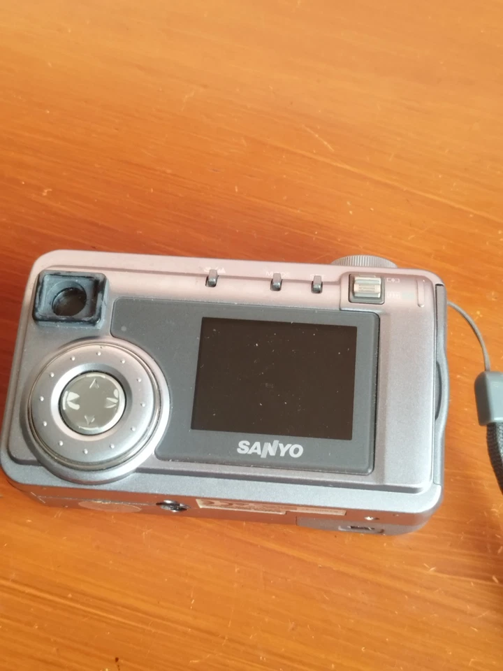 SANYO VPC-AZ1 - Bild 4 von 4