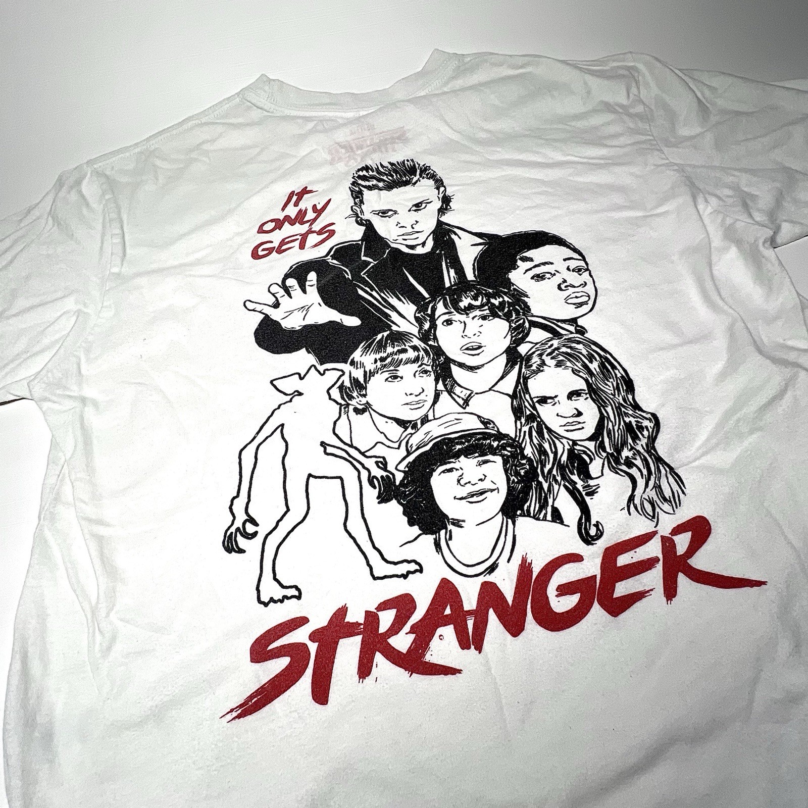 NETFLIX STRANGER THINGS Graphic T-Shirt PRE-OWNED Size SMALL WHITE 100% COTTON