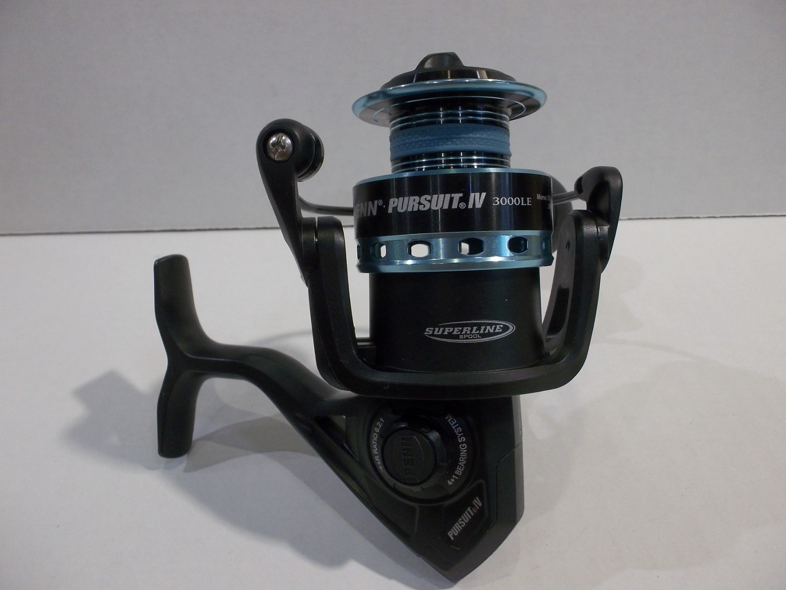 Penn Pursuit IV 3000 LE spinning reel