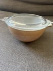 Vtg Pyrex 441 Beige/Tan Woodland  750 ML Small Mixing Bowl With Lid