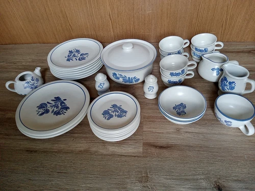 Vintage Pfaltzgraff YORKTOWNE Stoneware Blue Set 29 Pieces