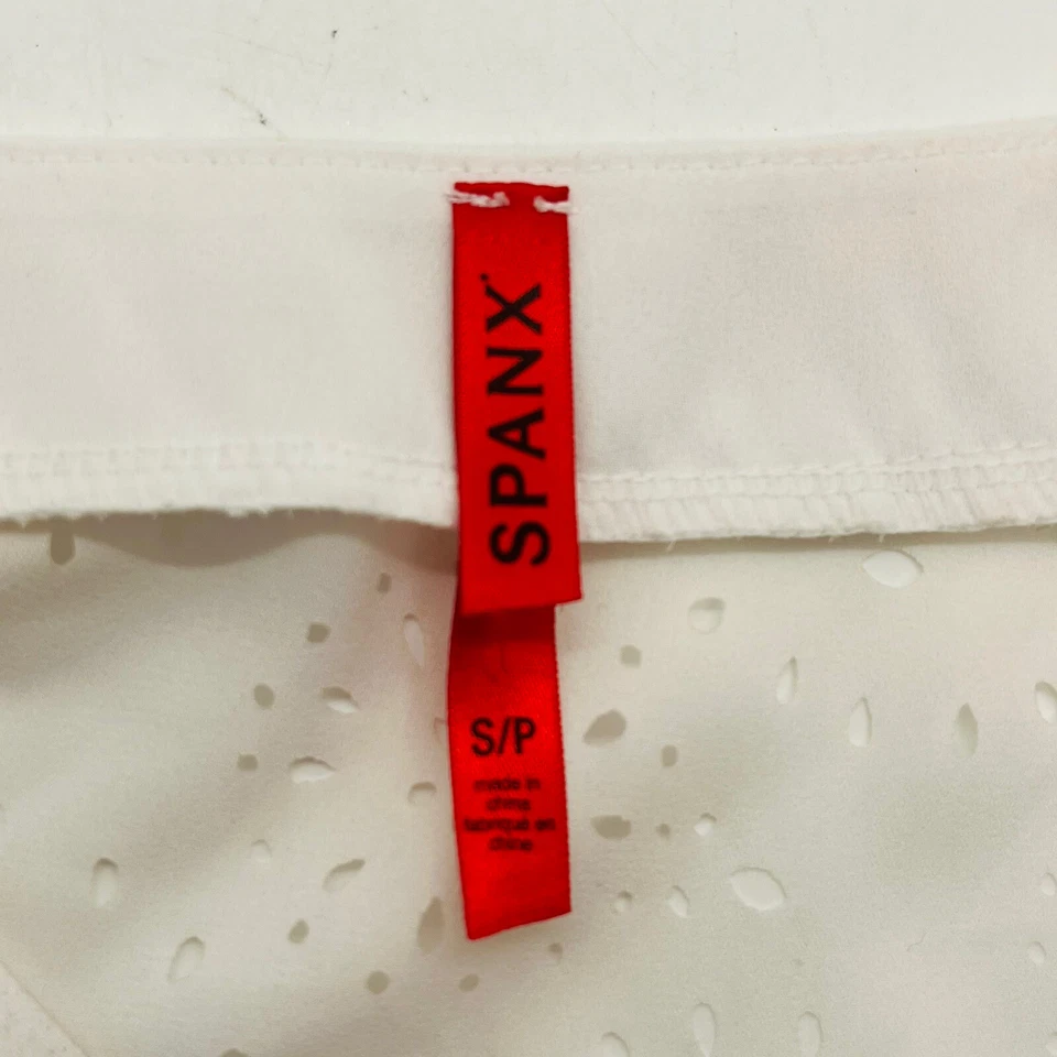 SPANX (Talla S) Ojo de cerradura Playa Túnica Traje de baño Cubrir Piscina Lago Precio de venta sugerido por el fabricante $98 NUEVO Foto 3 de 4