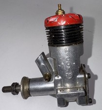 Vintage McCoy .35 Glow Engine Has Compression