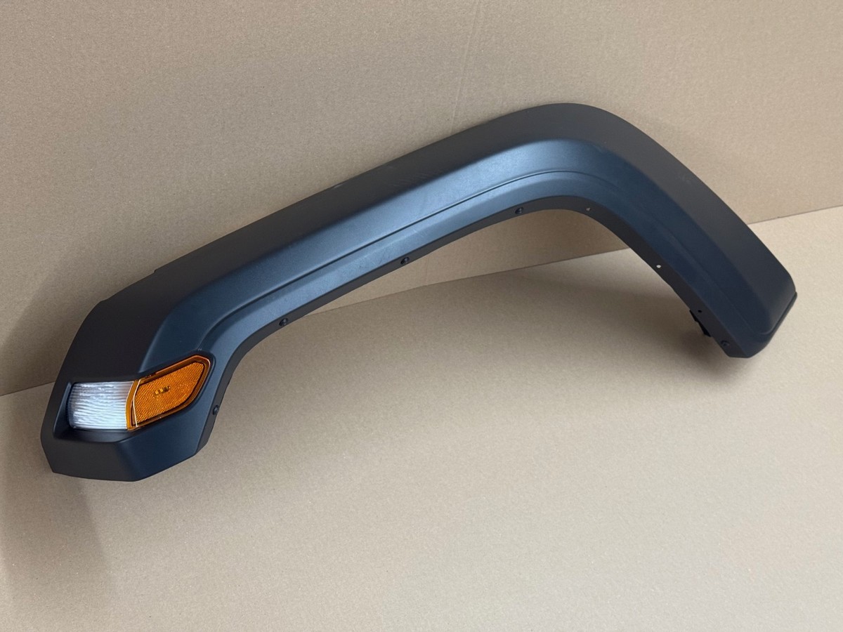 FRONT DRIVER FENDER WHEEL FLARE MOLDING 18-26 WRANGLER 20-26