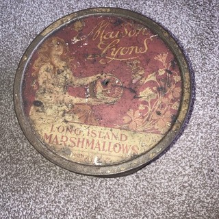 Antique Maison Lyons Long Island Marshmallows Tin A/F