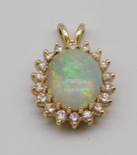 SWEET VINTAGE 14K YELLOW GOLD DIAMOND FIERY FIRE OPAL STONE PENDANT