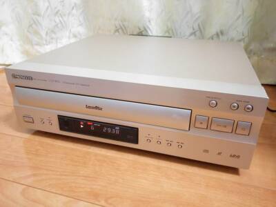 pioneer LD/CDコンパチブルプレーヤーCLD-R7G