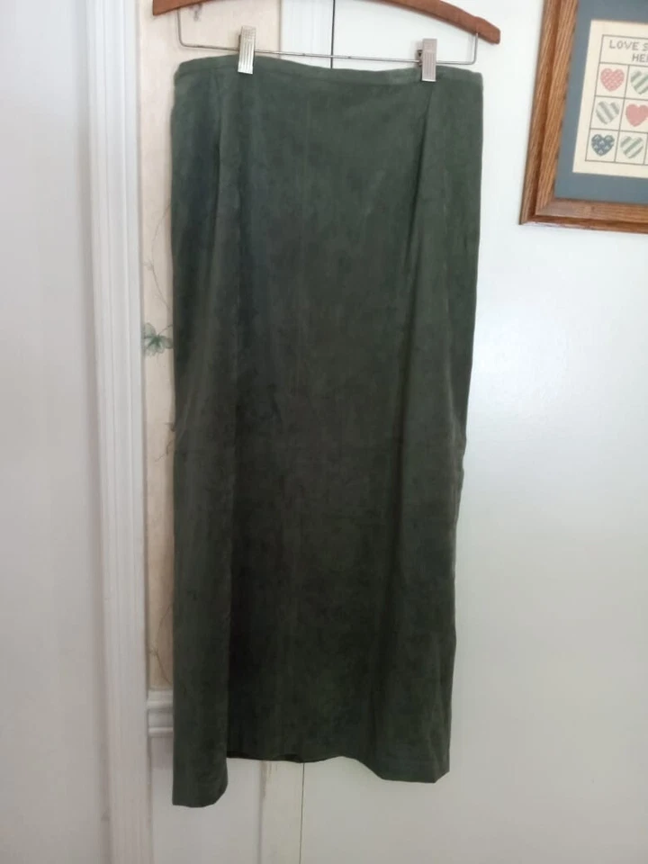 Винтажный NORTON MCNAUGHTON женщины размер 14 оливковая замша костюм юбка и куртка  - Изображение 3 из 4