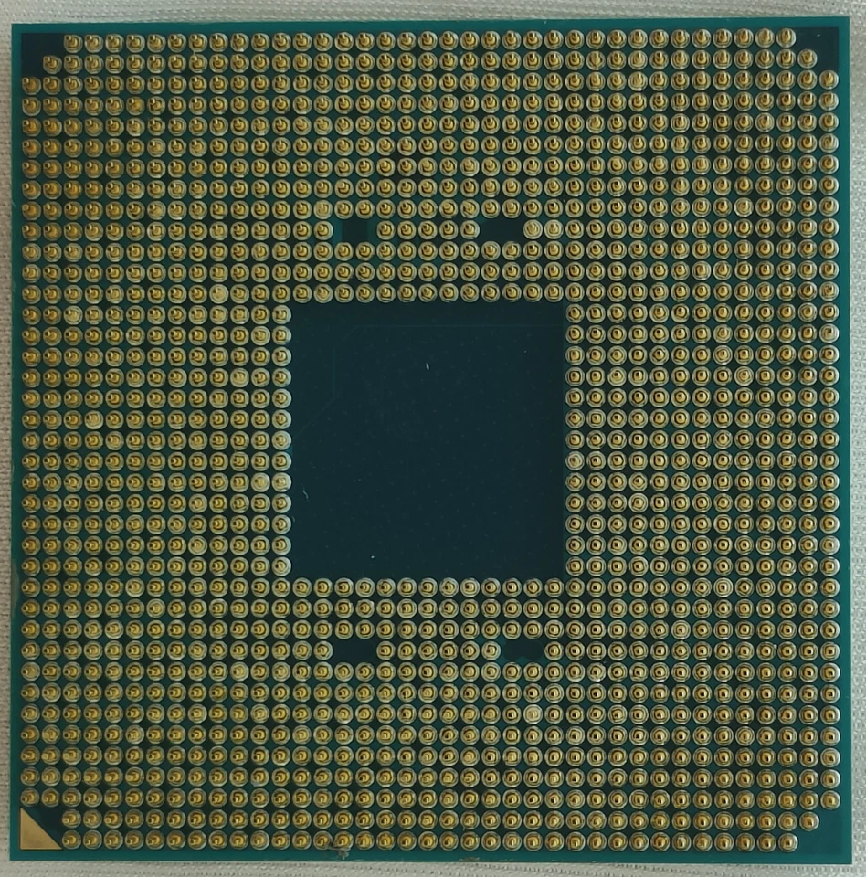 AMD R5 Ryzen 5 1500X 3.5 GHz Socket AM4 Quad-Core Processor (YD150XBBM4GAE) - Image 3 of 4