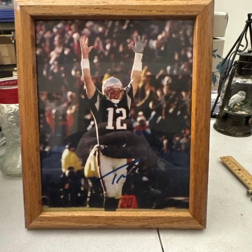 Tom Brady Signed Photo New England Patriots #12 Football