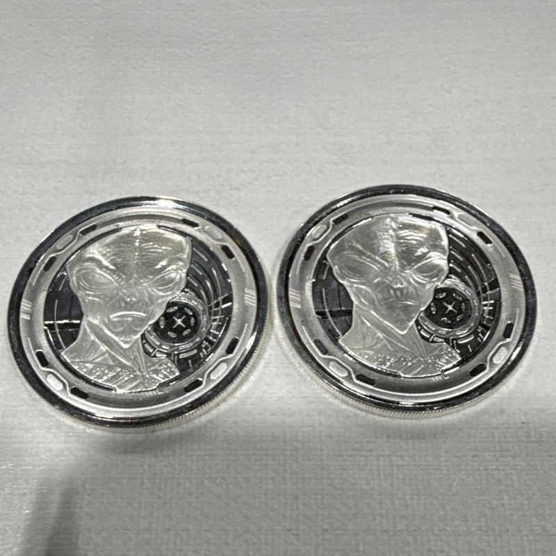 Republic of Ghana 2022 5 Cedis 1 oz .999 Silver Alien Head Coins Lot of 2