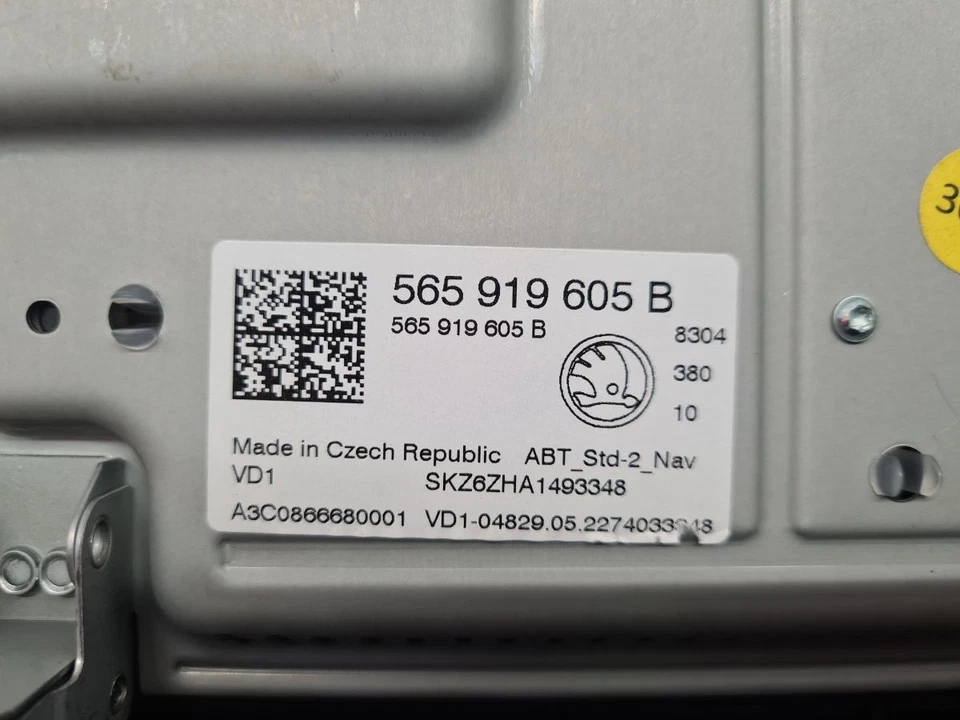 SKODA KODIAQ MK1 (NS) 2022 SAT NAVIGATION TOUCH SCREEN DISPLAY UNIT 565919605B - Image 3 of 4